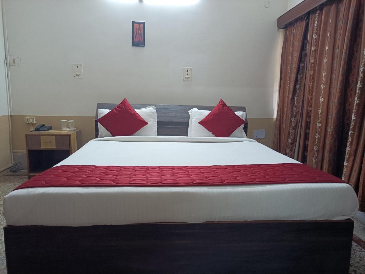 Riverview Guest House Guwahati Ngoại thất bức ảnh