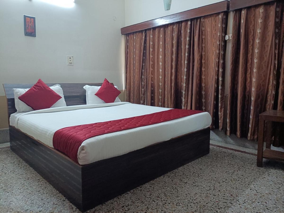 Riverview Guest House Guwahati Ngoại thất bức ảnh