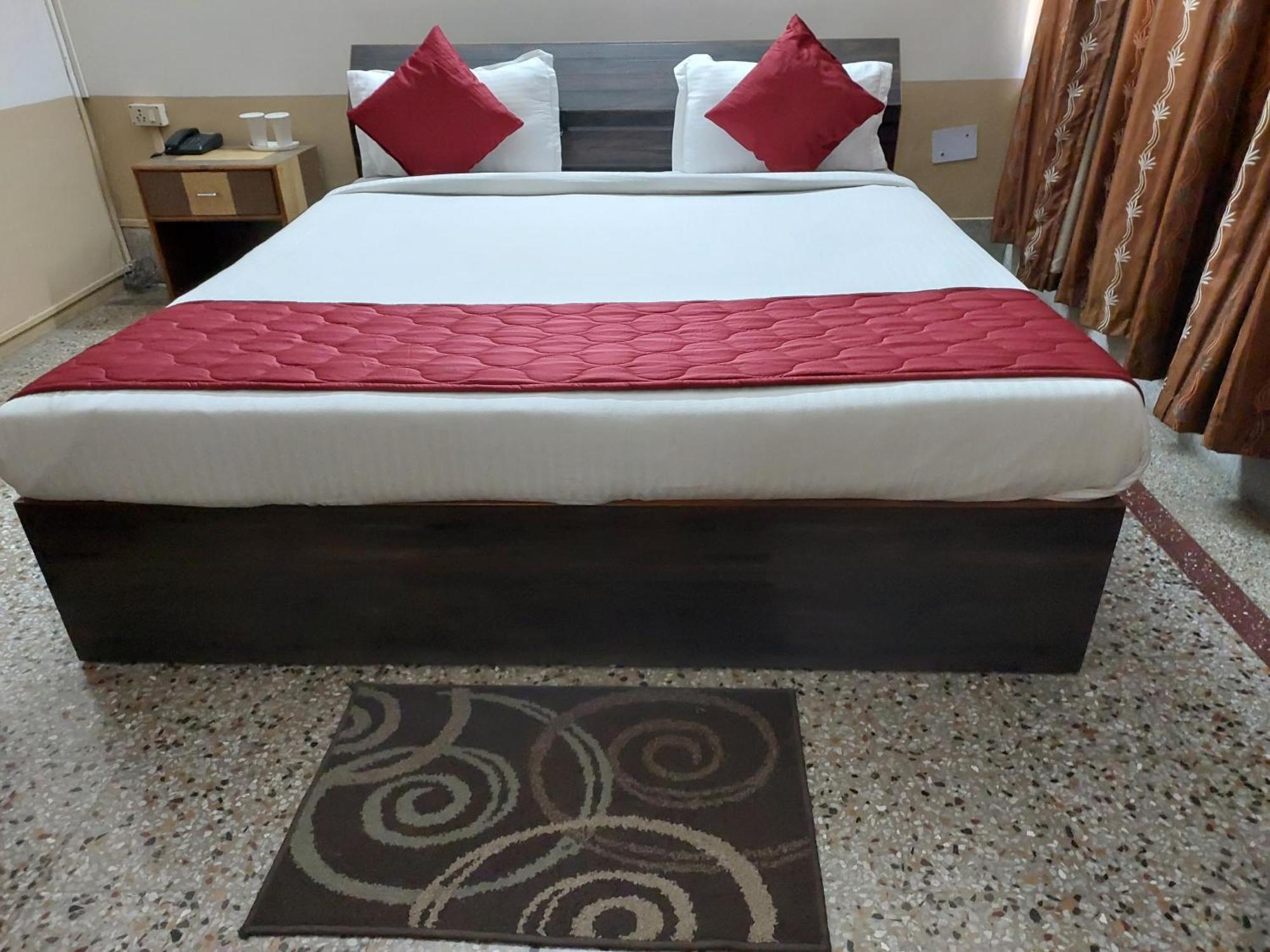 Riverview Guest House Guwahati Ngoại thất bức ảnh