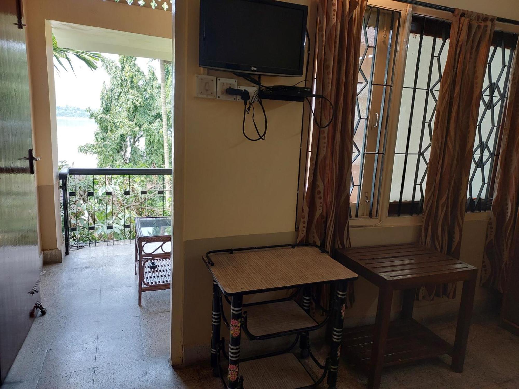 Riverview Guest House Guwahati Ngoại thất bức ảnh