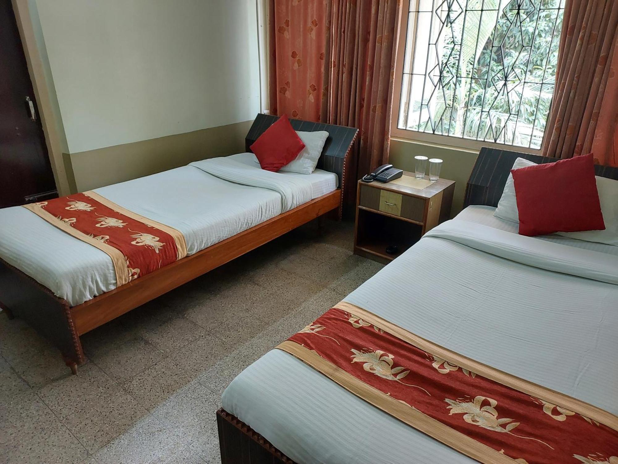 Riverview Guest House Guwahati Ngoại thất bức ảnh