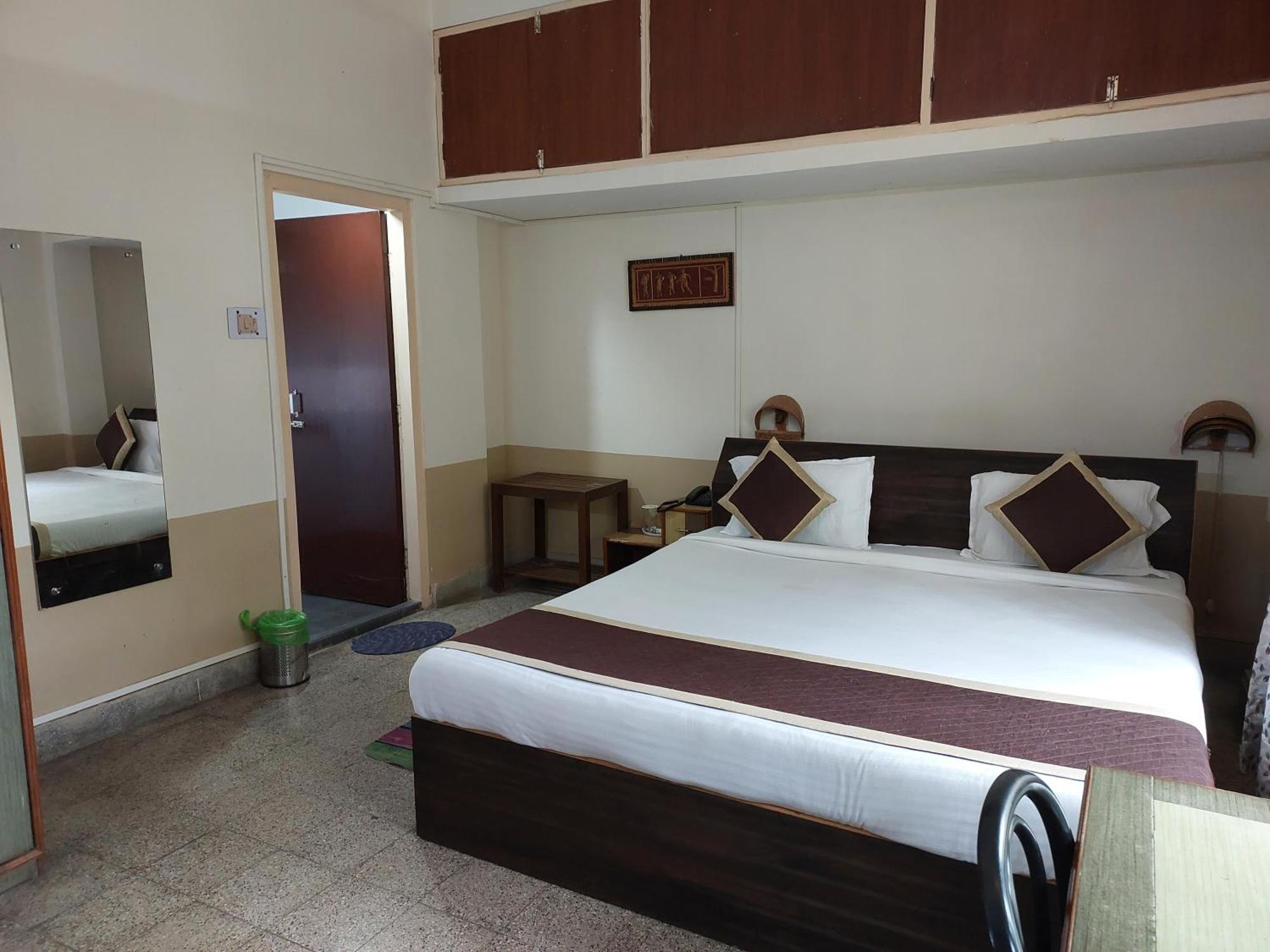 Riverview Guest House Guwahati Ngoại thất bức ảnh