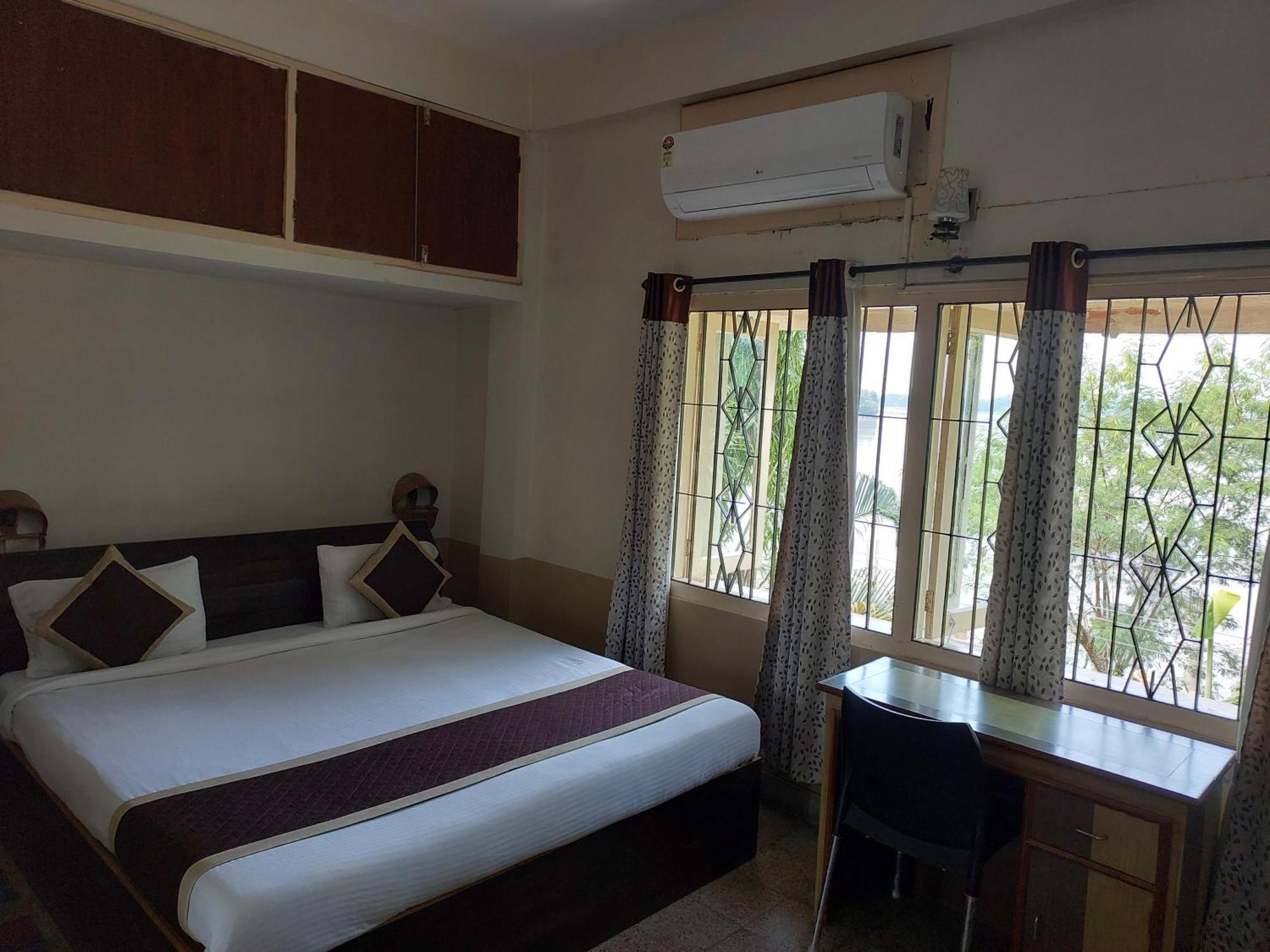 Riverview Guest House Guwahati Ngoại thất bức ảnh