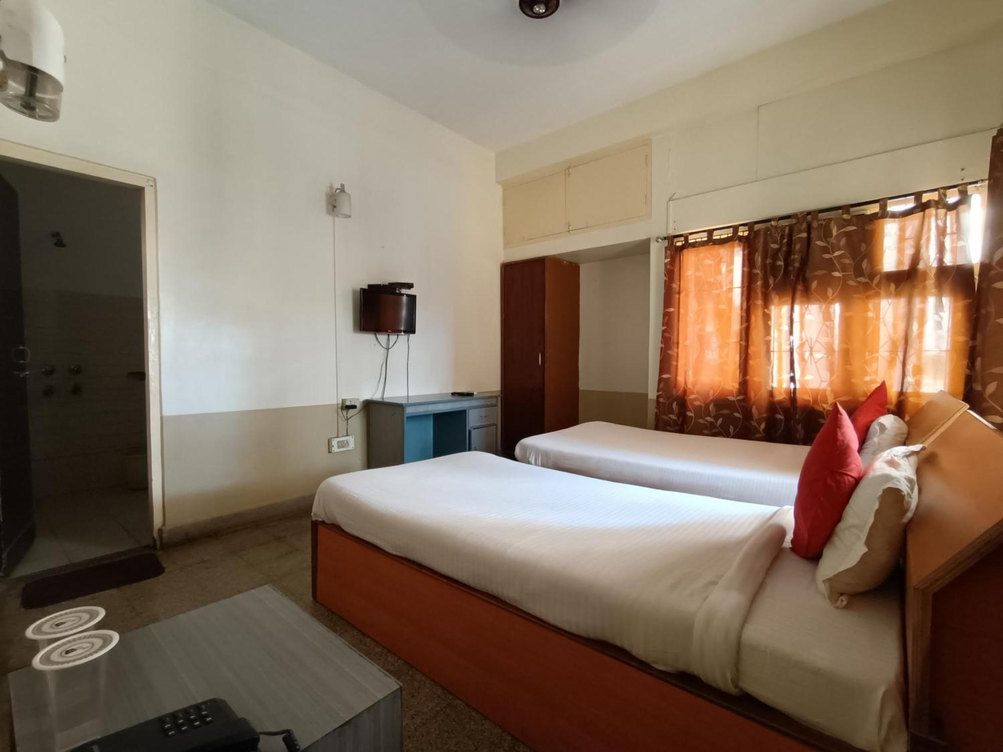 Riverview Guest House Guwahati Ngoại thất bức ảnh